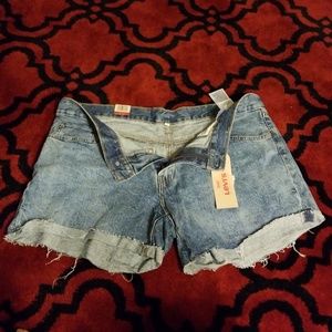 NEW Levi's Jean shorts